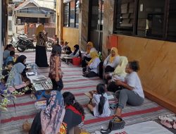 Kampung Layak Anak Dukuh Kupang Surabaya Gelar Lomba Mewarnai di Dukuh Kupang 18 RW 01.